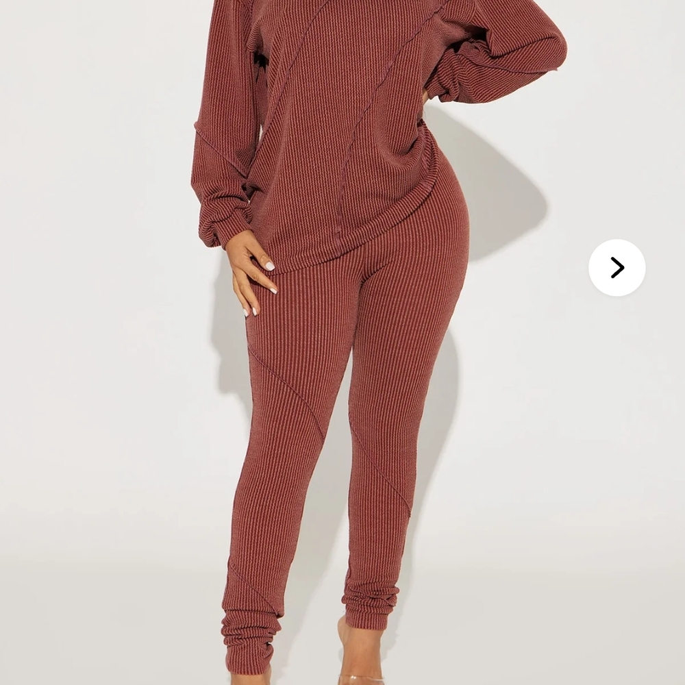 Women's Ribbed Knit Set in Brown